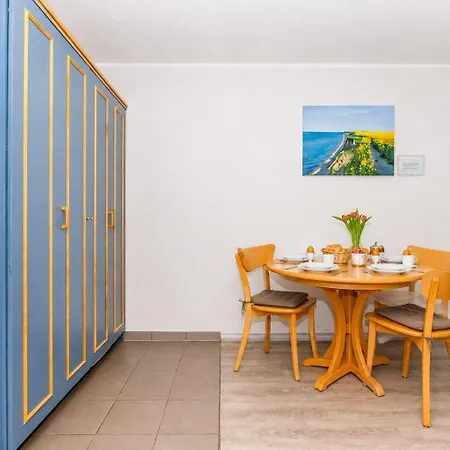 Yachthafenresidenz-wohnung-5304-816 * Kuehlungsborn